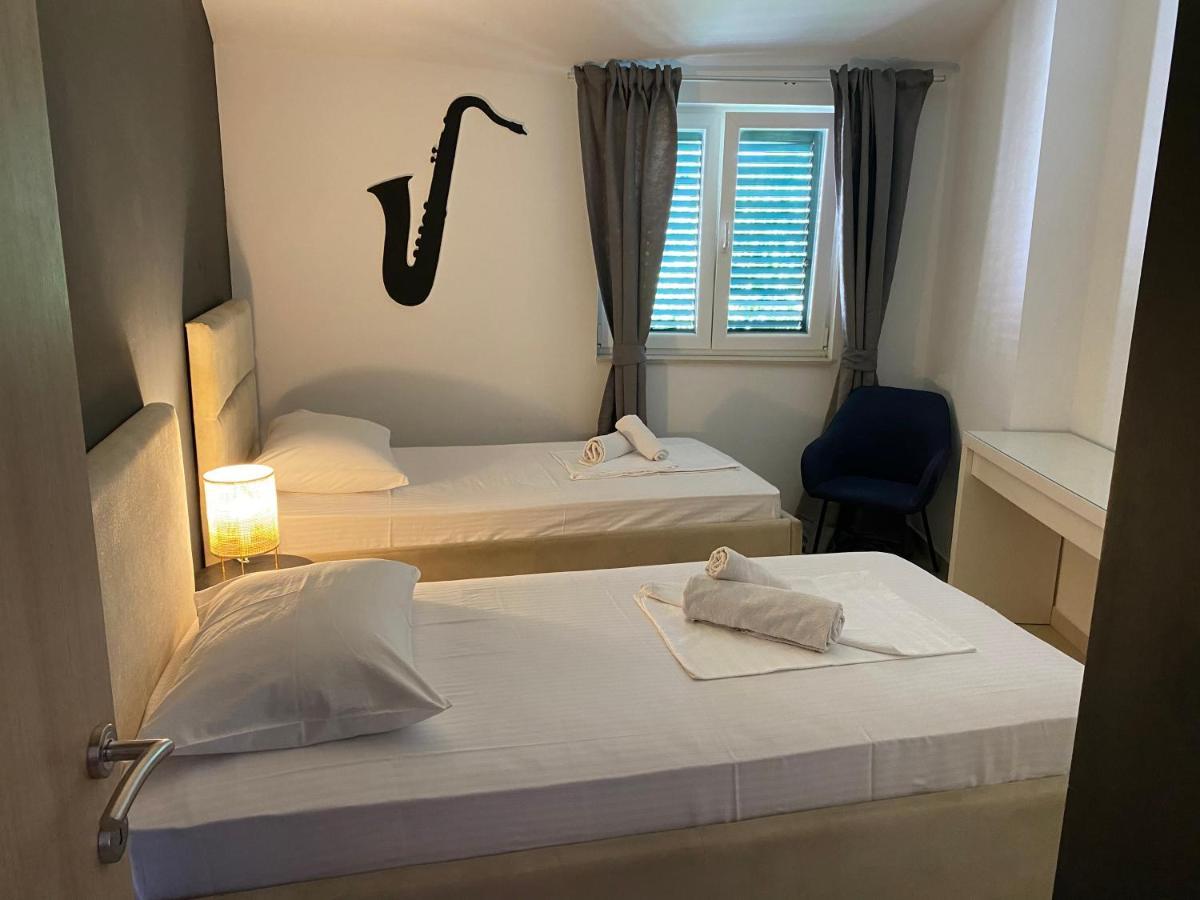 Guest House Lorenta Βόντιτσε Εξωτερικό φωτογραφία