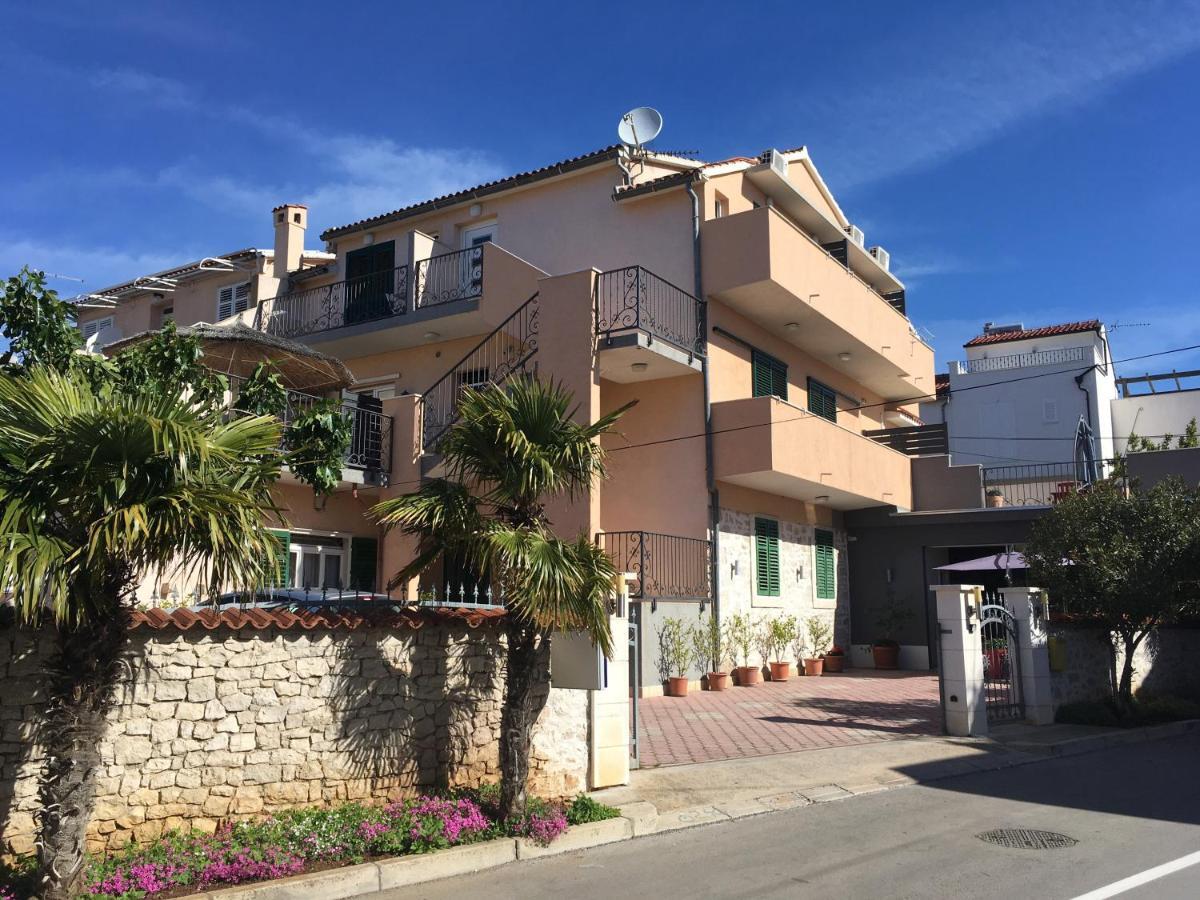 Guest House Lorenta Βόντιτσε Εξωτερικό φωτογραφία